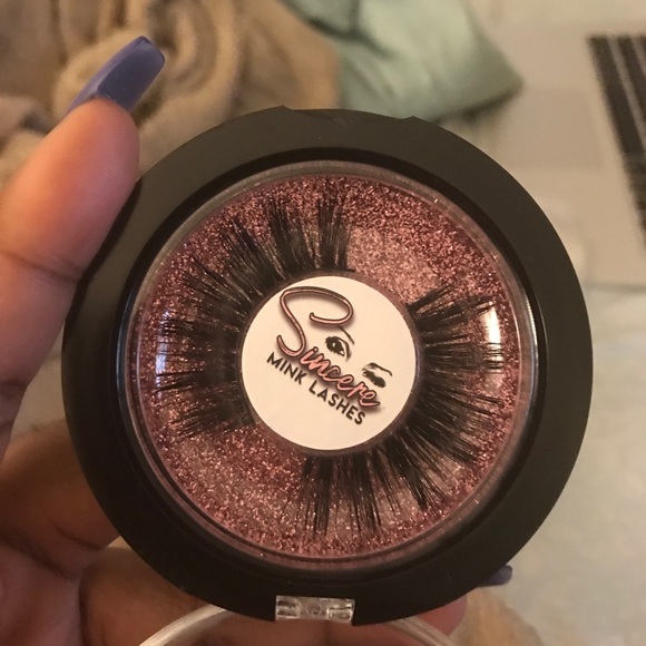 DRIP LASHES | SINCERE MINK LASHES - Picture 3 of 3